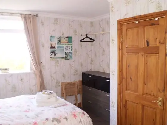 Üç Kişilik Oda, Banyolu/Duşlu (and Shower)