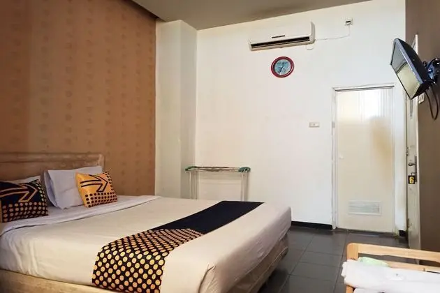 Economy Tek Büyük Yataklı Oda