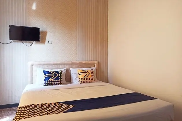 Economy Üç Kişilik Oda