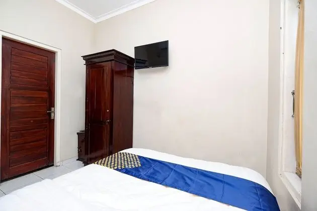 Standard Tek Büyük Yataklı Oda