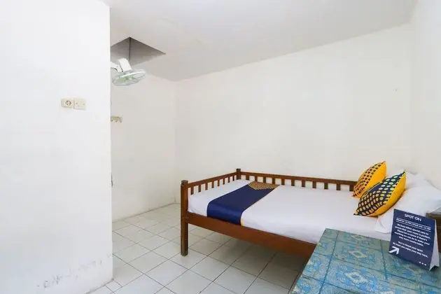 Economy Tek Büyük Yataklı Oda