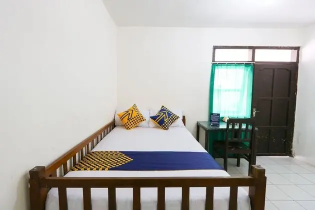 Economy Tek Büyük Yataklı Oda