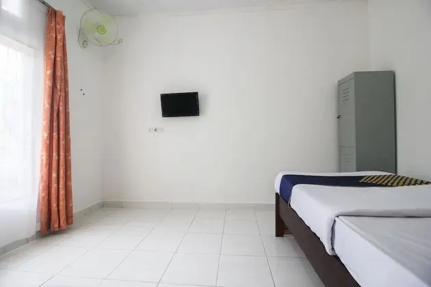 Economy Tek Büyük Yataklı Oda