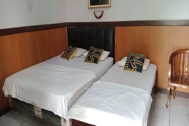 Basic Üç Kişilik Oda
