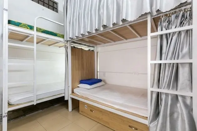 Ortak Ranzalı Oda, Sadece kadınlar için