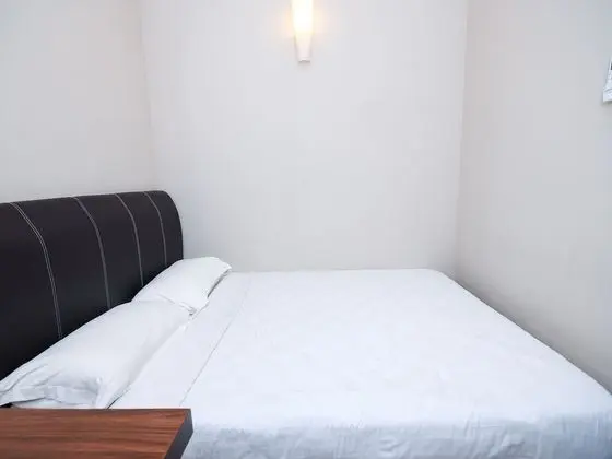 Standard Tek Büyük Yataklı Oda