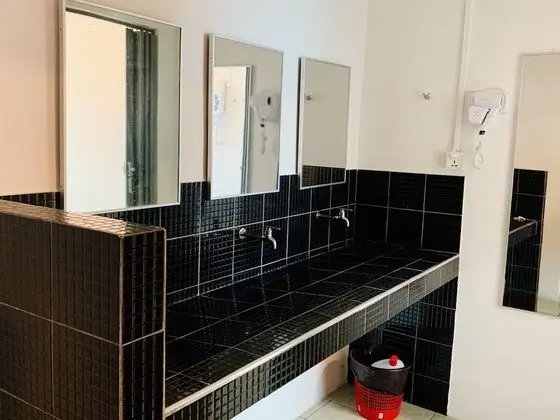 Standard Ortak Ranzalı Oda, Sadece kadınlar için