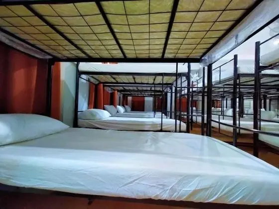 Standard Ortak Ranzalı Oda, Sadece erkekler için