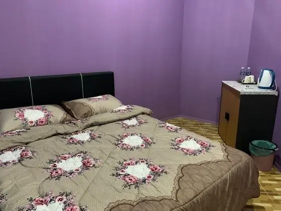 Tek Büyük Yataklı Oda, Ortak Banyo