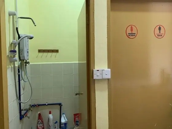 Tek Büyük Yataklı Oda, Ortak Banyo