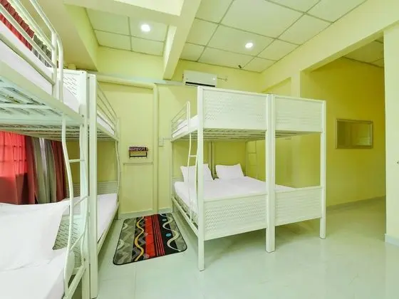 Standard Ortak Ranzalı Oda, Sadece erkekler için