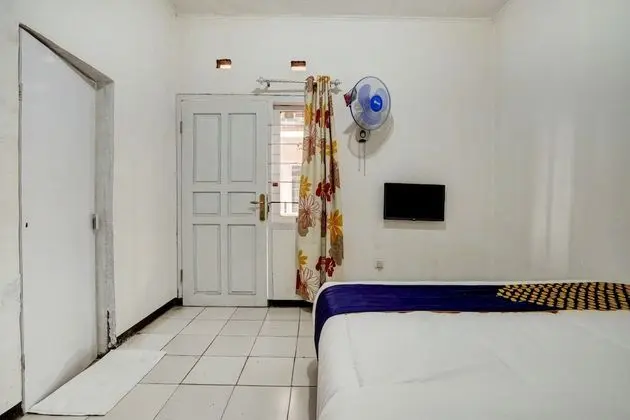 Basic Tek Büyük Yataklı Oda