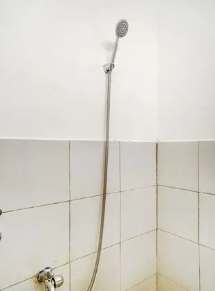 Basic Tek Büyük Yataklı Oda