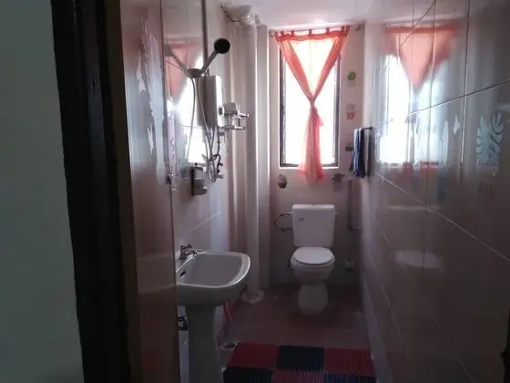 Üç Kişilik Oda