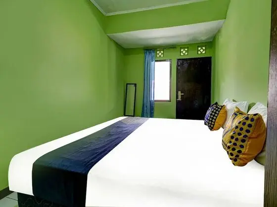 Basic Tek Büyük Yataklı Oda