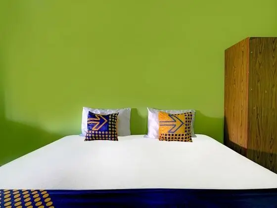 Basic Tek Büyük Yataklı Oda