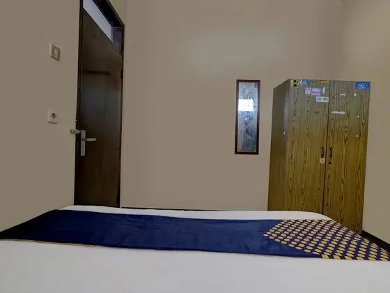 Basic Tek Büyük Yataklı Oda