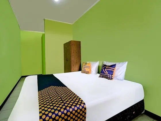 Basic Tek Büyük Yataklı Oda