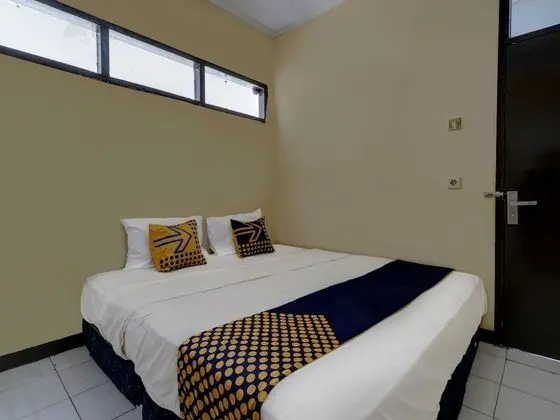 Basic Tek Büyük Yataklı Oda