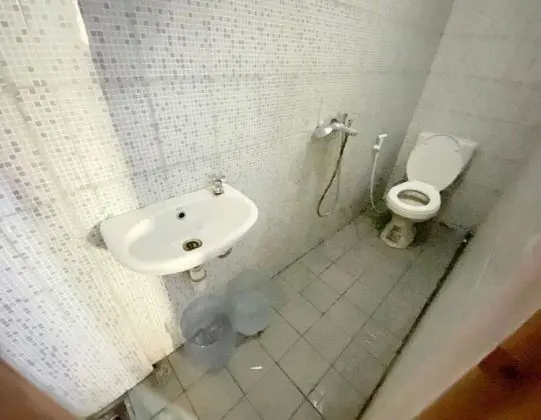 Basic Tek Büyük Yataklı Oda