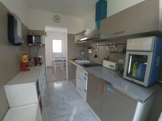 Economy Üç Kişilik Oda, Ortak Banyo