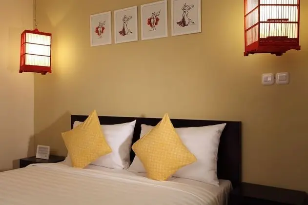 Deluxe Oda (The Usual Spot Room)