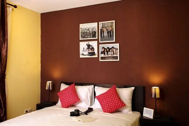 Deluxe Oda (The Usual Spot Room)