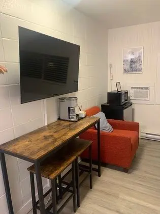 2 Queen Room