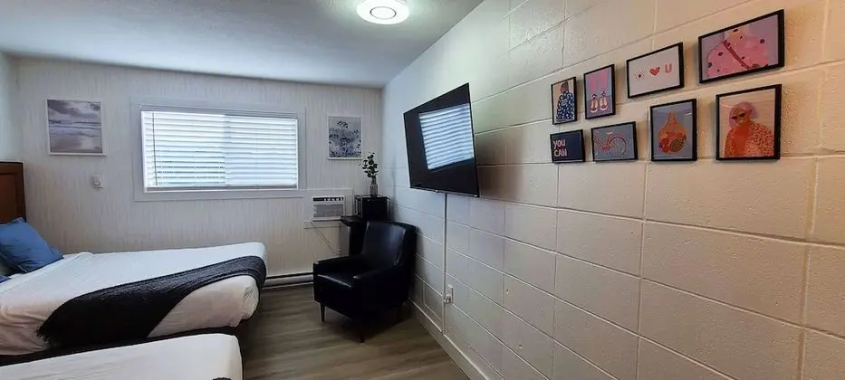 2 Queen Room