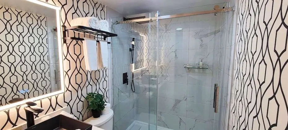 King Studio Suite