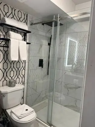King Studio Suite