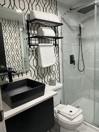 King Studio Suite