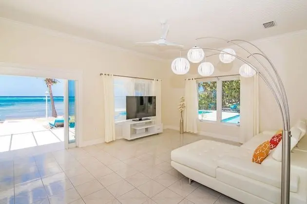 Luxury Villa, 6 Yatak Odası, Okyanus Manzaralı, Denize Sıfır