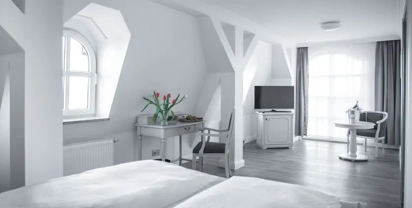 Deluxe Tek Büyük Yataklı Oda