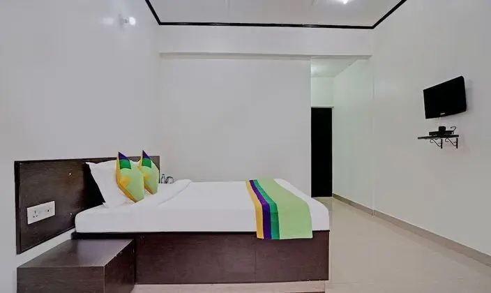 Family Tek Büyük Yataklı Oda