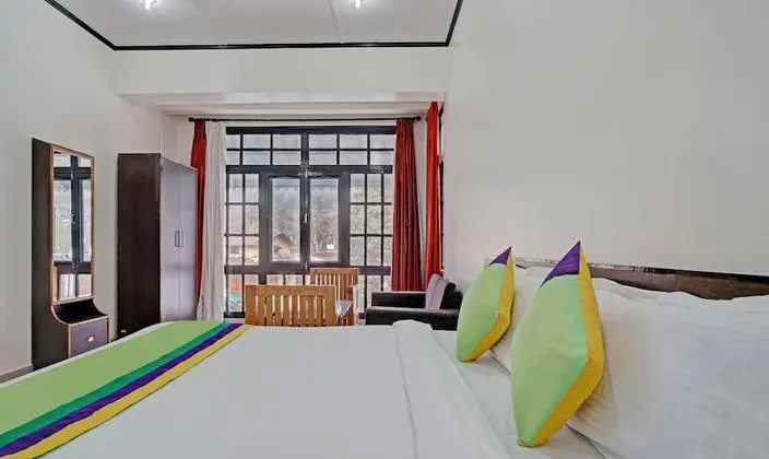 Family Tek Büyük Yataklı Oda