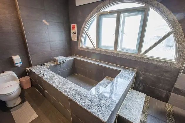 Premium Tek Büyük Yataklı Oda