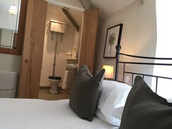 Tek Büyük Yataklı Oda (Room 1)
