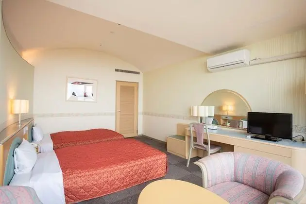 Üç Kişilik Oda, Sigara İçilebilir, Özel Banyo (with an extra bed)
