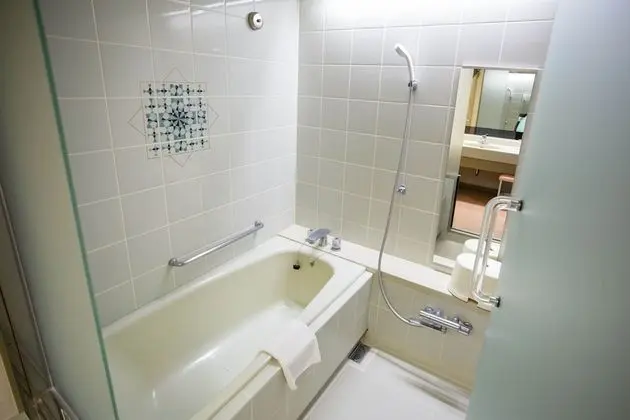 Üç Kişilik Oda, Sigara İçilebilir, Özel Banyo (with an extra bed)