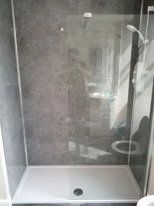 Üç Kişilik Oda