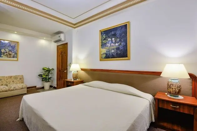 Deluxe Tek Büyük veya İki Ayrı Yataklı Oda (First Class)