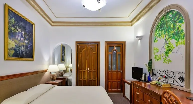 Deluxe Tek Büyük veya İki Ayrı Yataklı Oda (First Class)