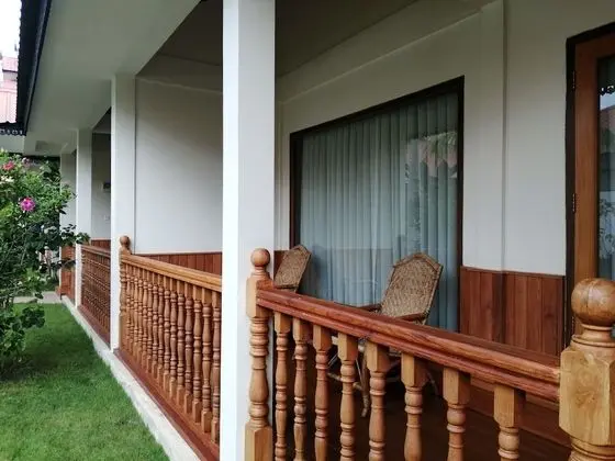 Deluxe Tek Büyük veya İki Ayrı Yataklı Oda (Bungalow)