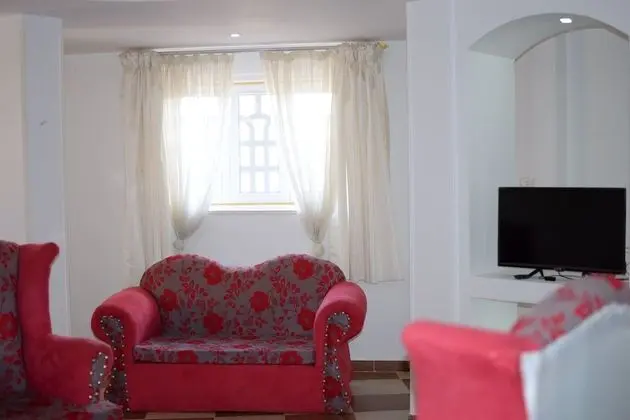 Apart Daire, 2 Yatak Odası, Nehir Manzaralı