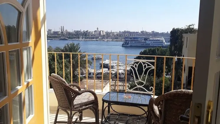 Tek Büyük veya İki Ayrı Yataklı Oda, 1 Yatak Odası, Nehir Manzaralı