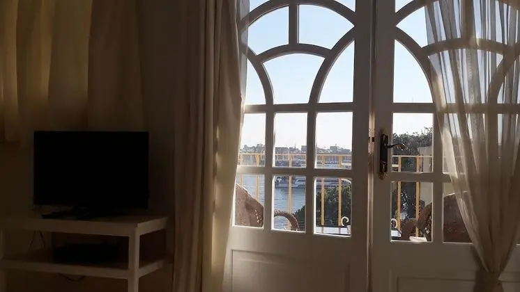 Tek Büyük veya İki Ayrı Yataklı Oda, 1 Yatak Odası, Nehir Manzaralı