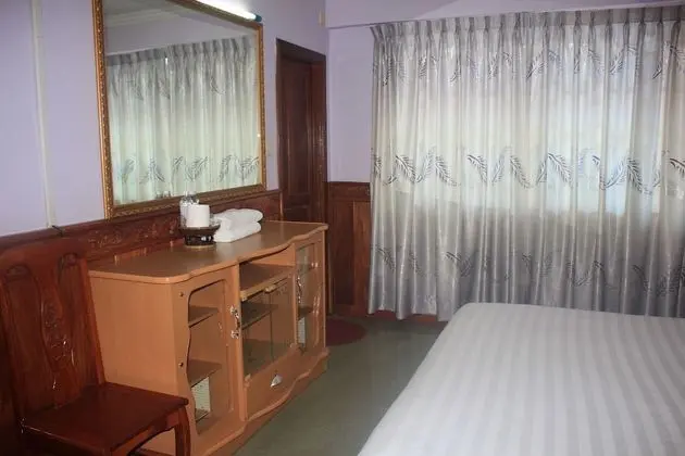 Superior Tek Büyük Yataklı Oda (with AC)