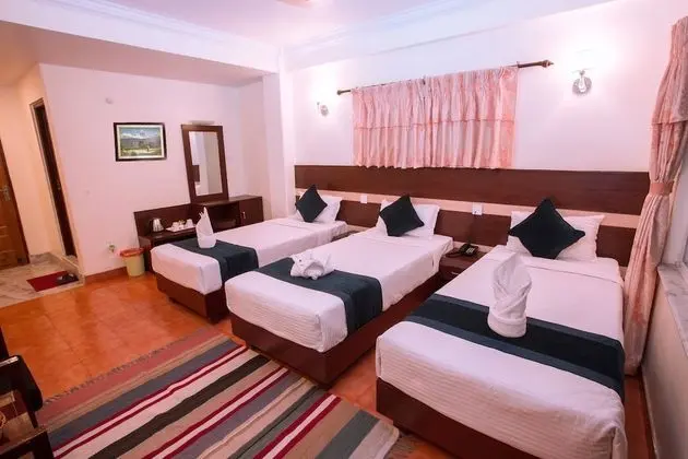 Deluxe Üç Kişilik Oda, 3 Tek Kişilik Yatak