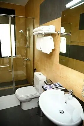 Family Oda, 2 Yatak Odası, Özel Banyo, Bahçe Manzaralı